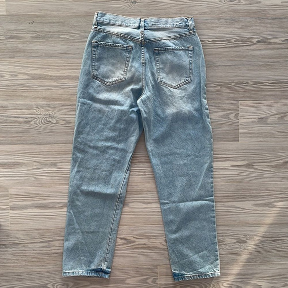 🌟 Forever 21 Distressed High-Rise Button Fly Jeans – Size 28 🌟 - Picture 5 of 6